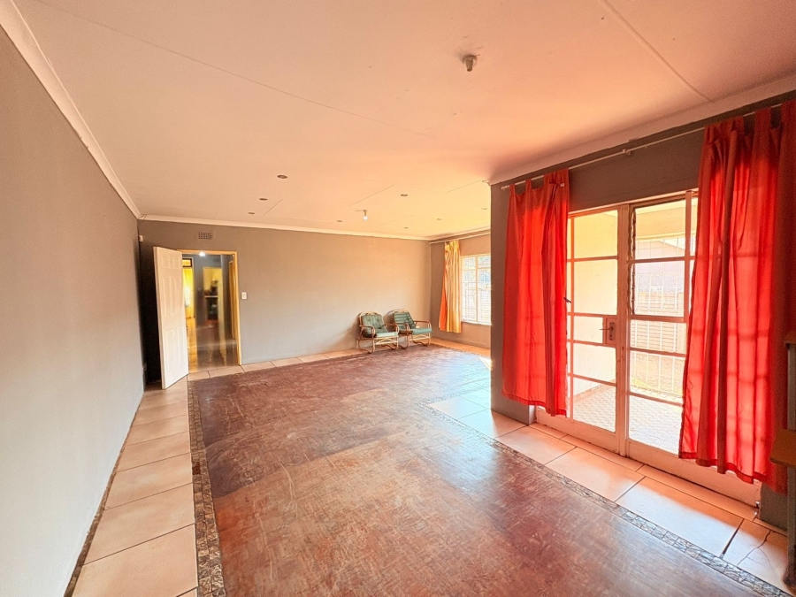 4 Bedroom Property for Sale in Vaalpark Free State